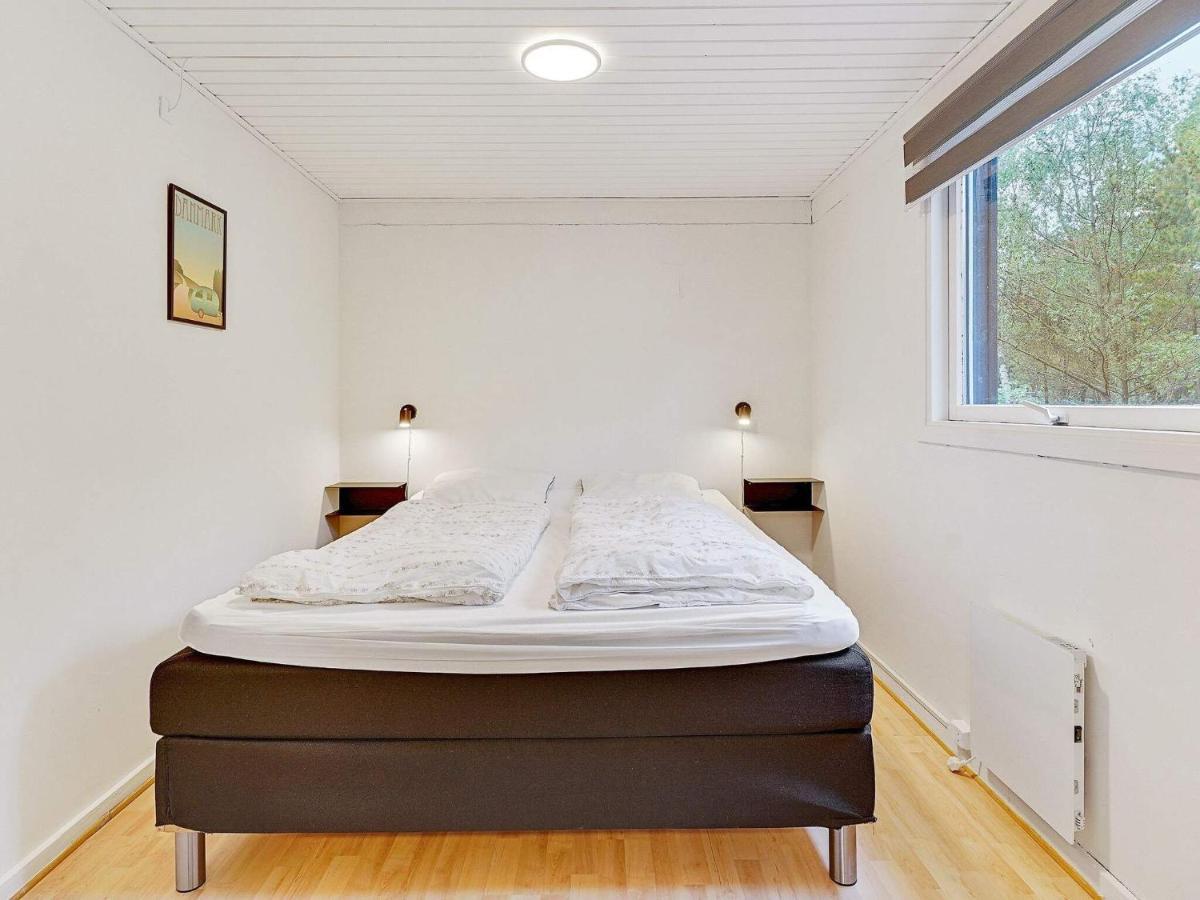 8 Person Holiday Home In R M Kongsmark Exteriör bild