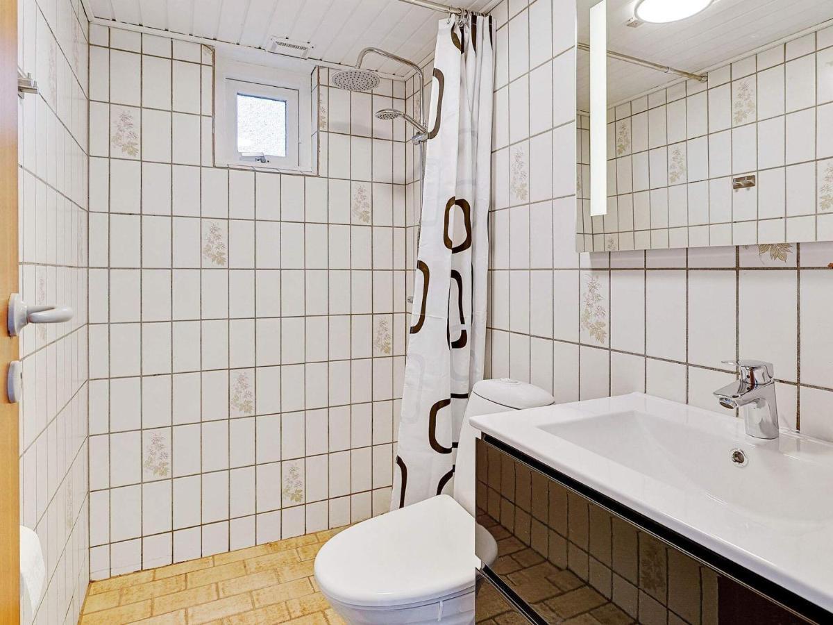 8 Person Holiday Home In R M Kongsmark Exteriör bild