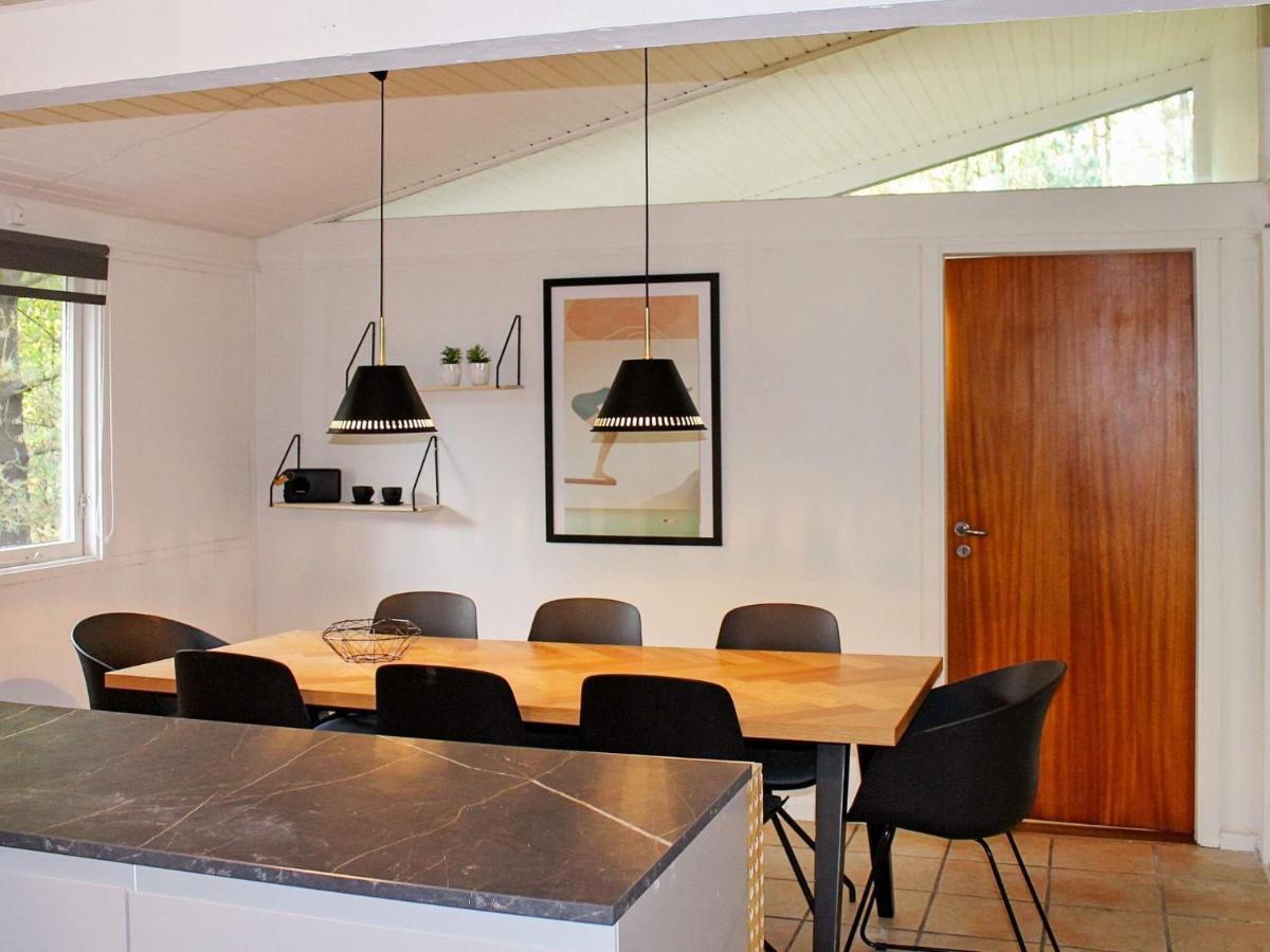 8 Person Holiday Home In R M Kongsmark Exteriör bild